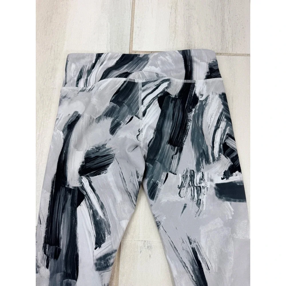 Alo Yoga Womens M Grey Black White Brushstroke Print Active Leggings RN87370